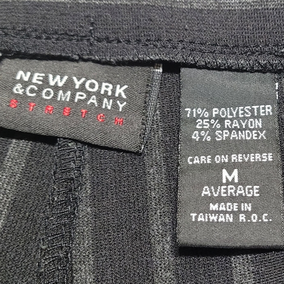 90s Vintage NY&C Black Gray Pinstripe Stretchy Pull-On Cuffed Wide Leg Trousers - Picture 8 of 8